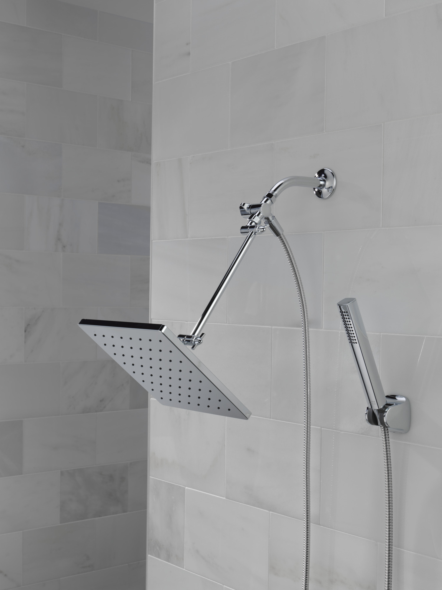 Delta Faucet 10-inch Raincan Shower Head & Hand Held Combo Chrome