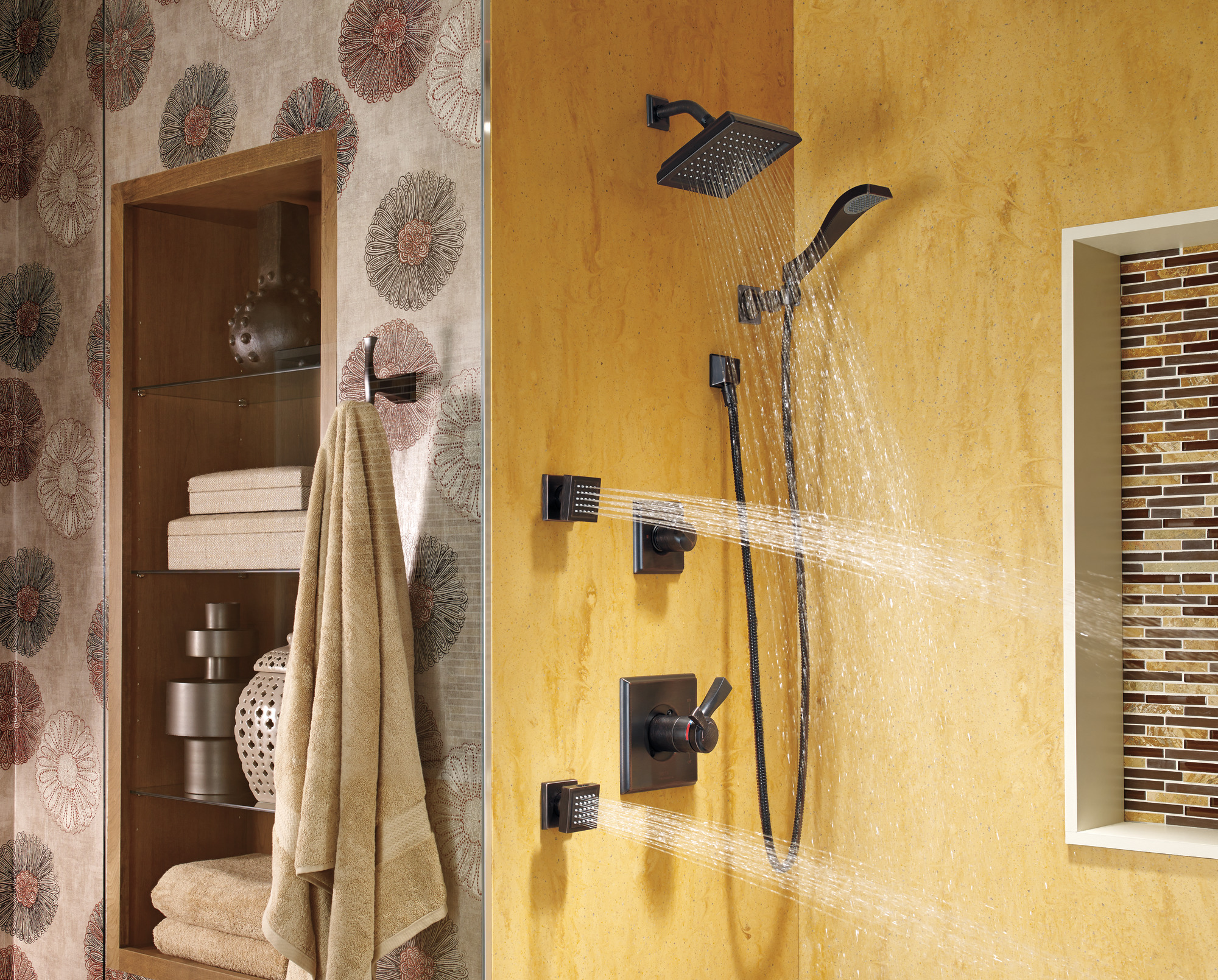 как выглядит Delta 50570-RB Square Wall Elbow for Hand Shower - Venetian Bronze фото