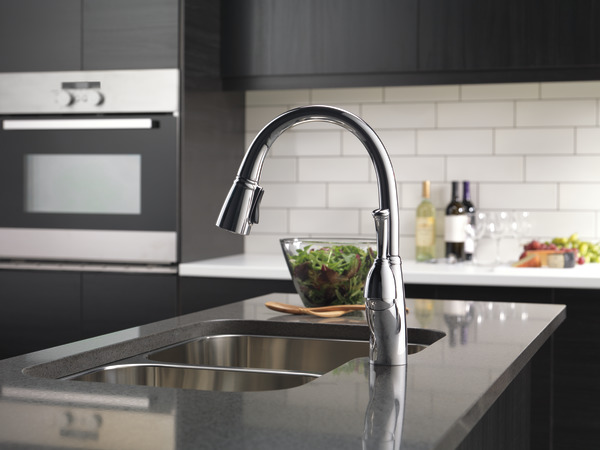 Single Handle Pull Down Kitchen Faucet Delta Faucet